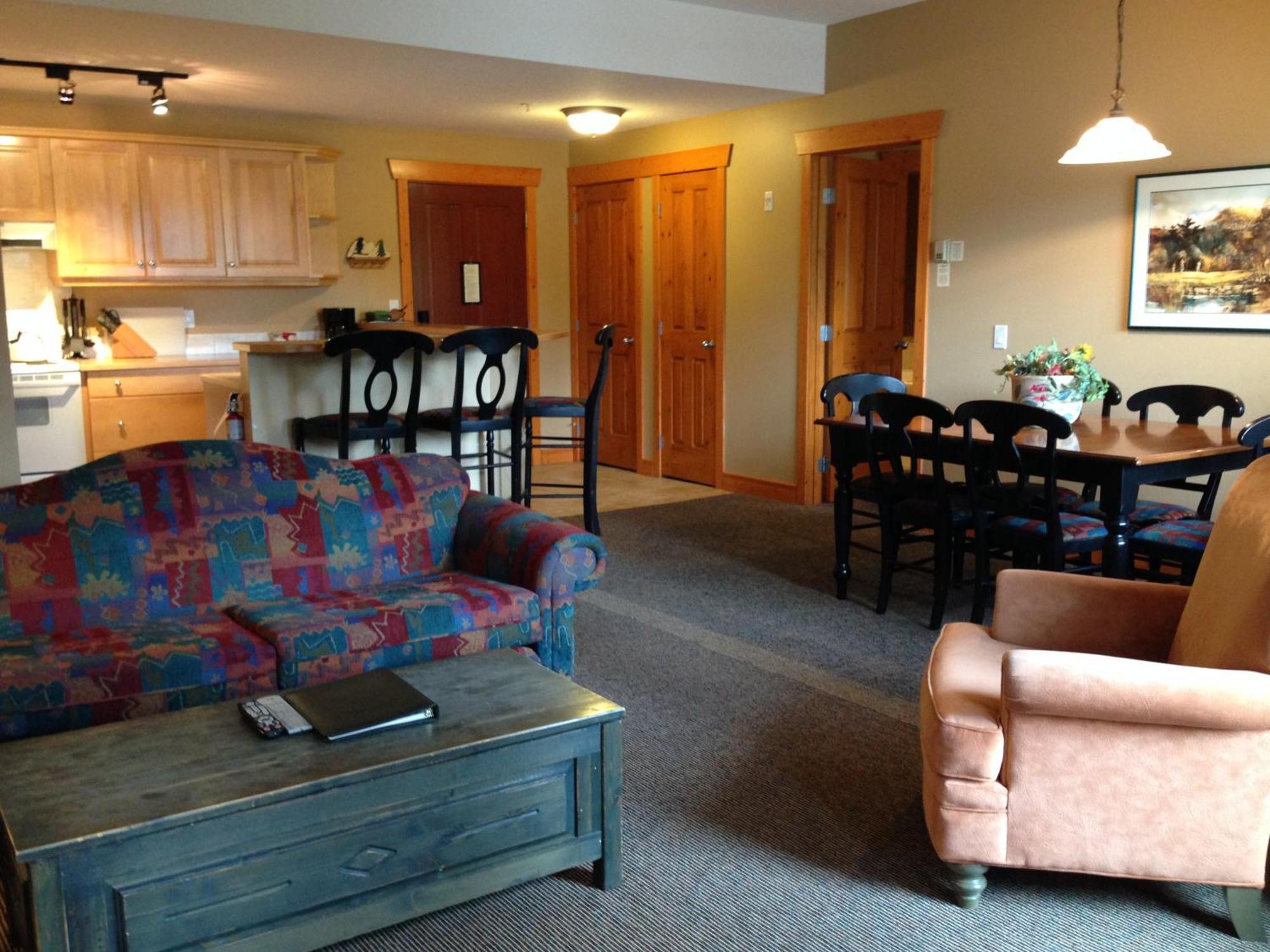 Lizard Creek Lodge Fernie Luaran gambar