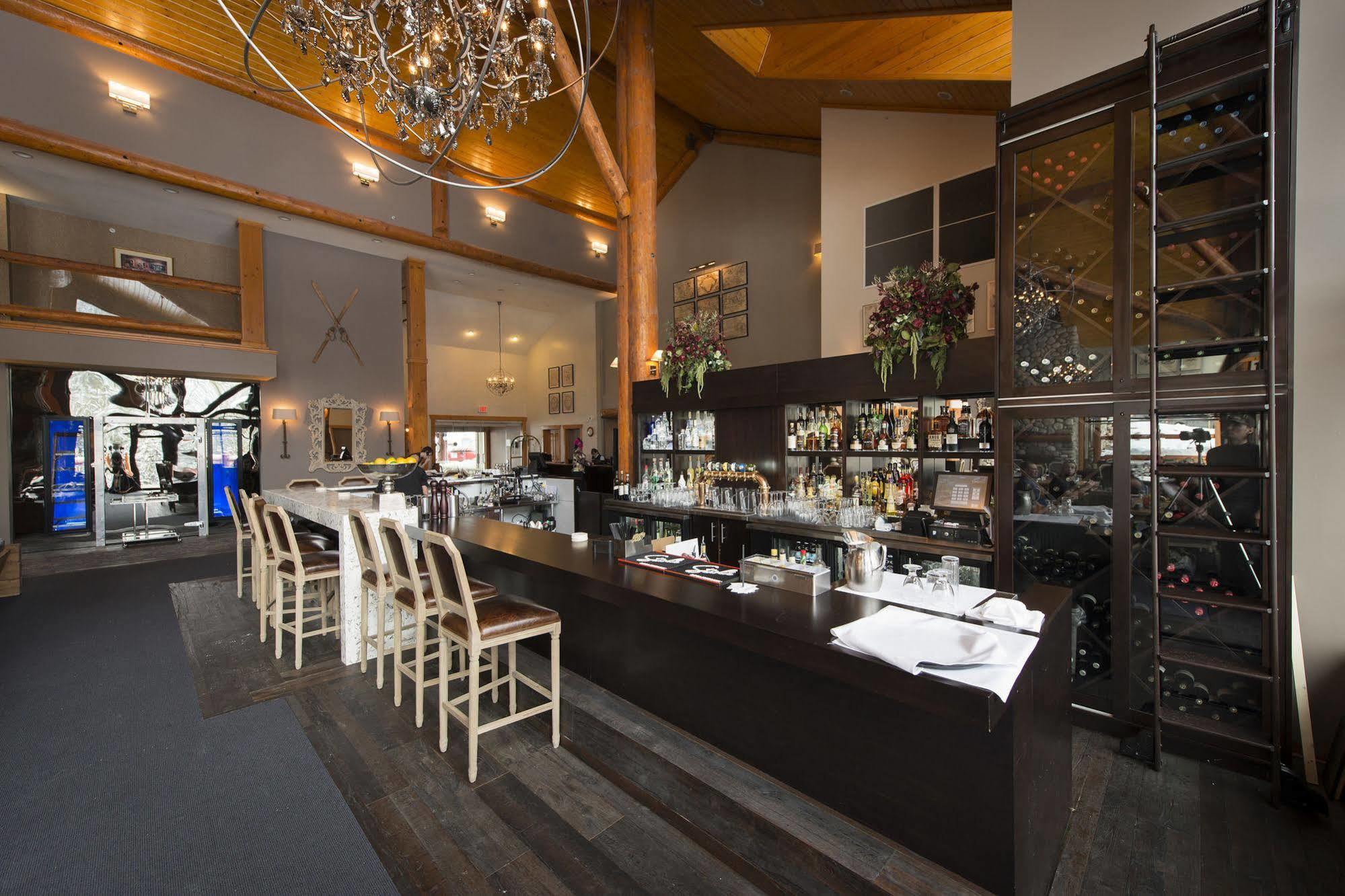 Lizard Creek Lodge Fernie Luaran gambar